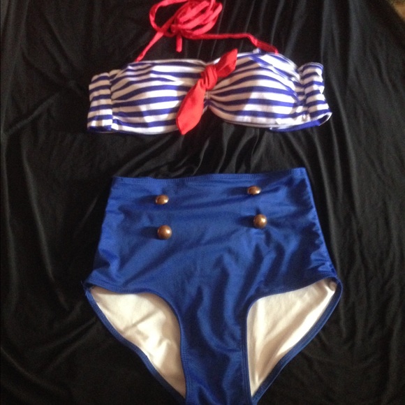 Small high waisted 2 piece