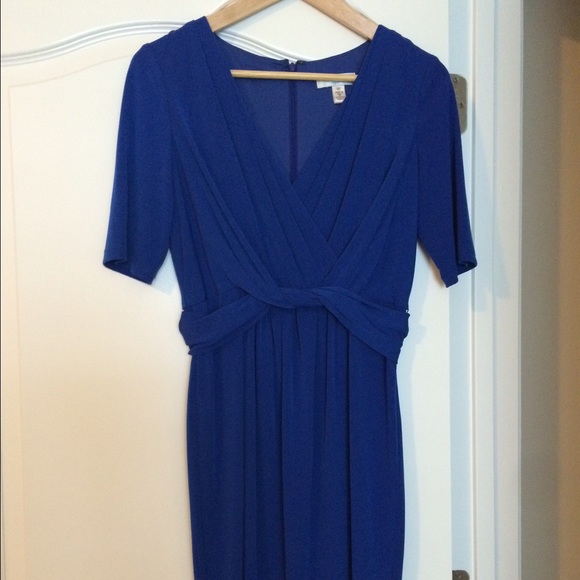 Short blue dress