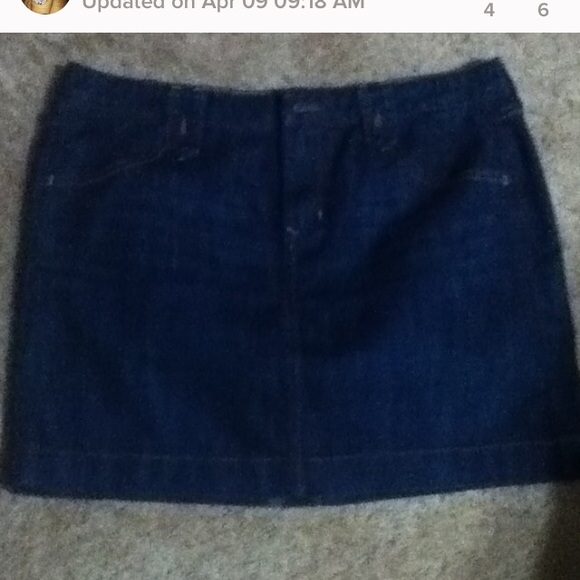 Jean skirt - Picture 1 of 3