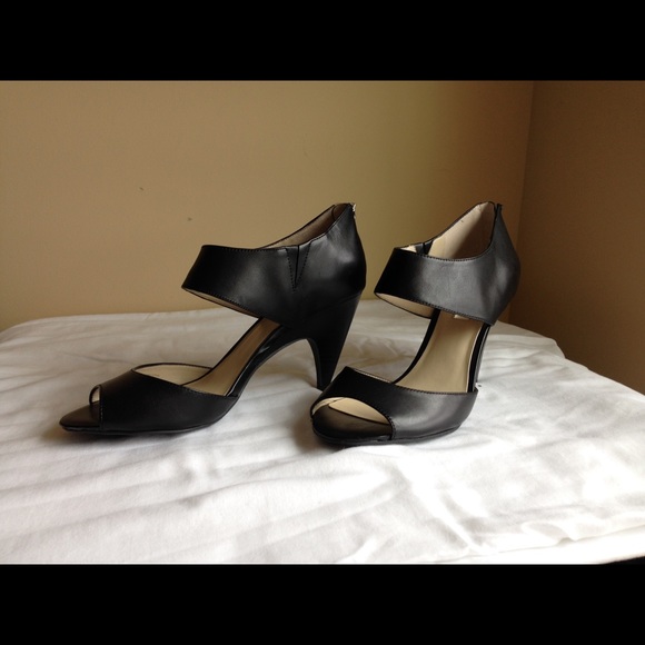 ‼️SOLD‼️ INC leather dress shoes for you - Picture 3 of 4