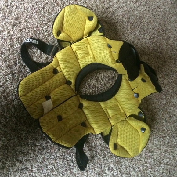 Schutt shoulder pads size medium - Picture 3 of 3