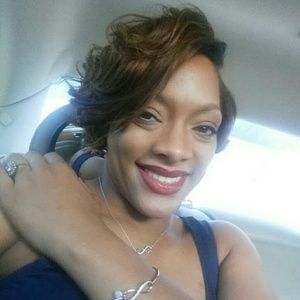 Meet your Posher, Joyce