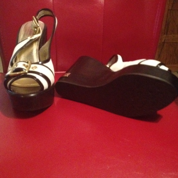 Coach wedge - Picture 3 of 4