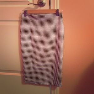 Black and white checkered stretchy pencil skirt