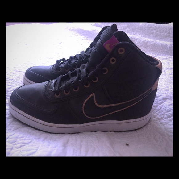 Nikey Hightops