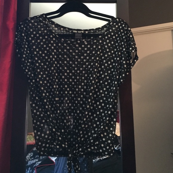 Polka dot/skull top by hottopic