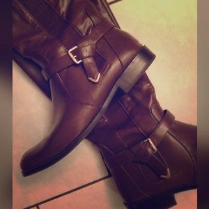 Brown faux leather high boots