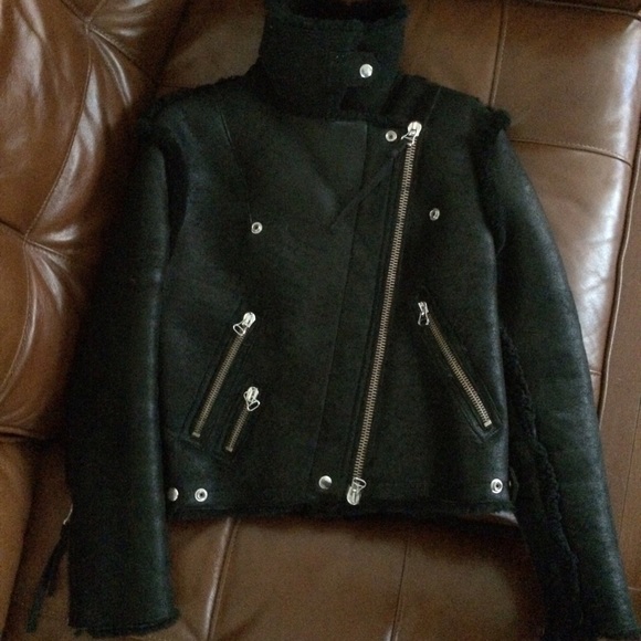 ❌SOLD❌ Acne Rita black shearling jacket 34 - Picture 2 of 4