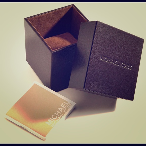 Michael Kors watch box