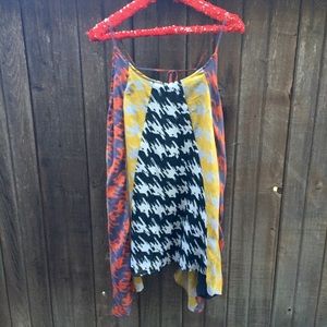 Patterson J. Kinkaid Tops - Abstract Houndstooth Flowy Tunic Tank Size Large Patterson J. Kinkaid Tops - Abstract Houndstooth Flowy Tunic Tank Size Large
