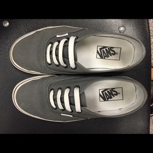 Vans unisex shoes