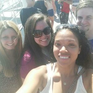 Meet your Posher, Courtney