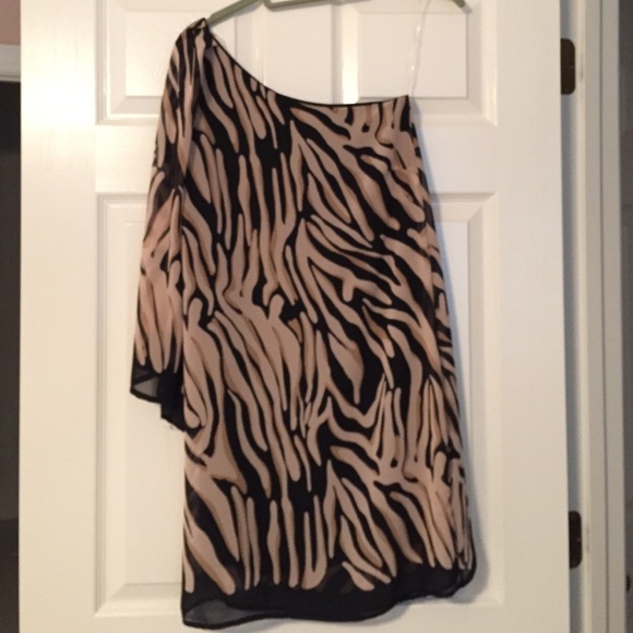 Dress - Picture 1 of 1