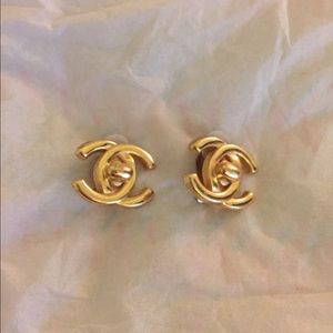 Vintage Chanel clip on earrings