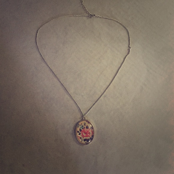 Rose necklace