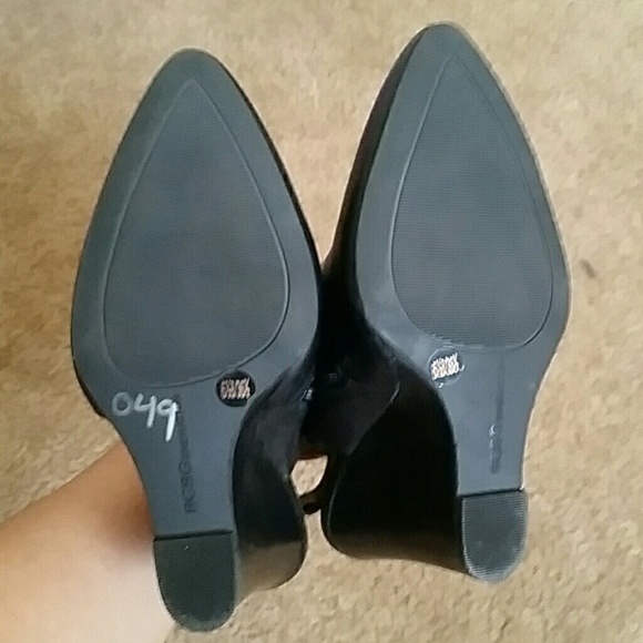 Black LEATHER backless strap wedges - Picture 4 of 4