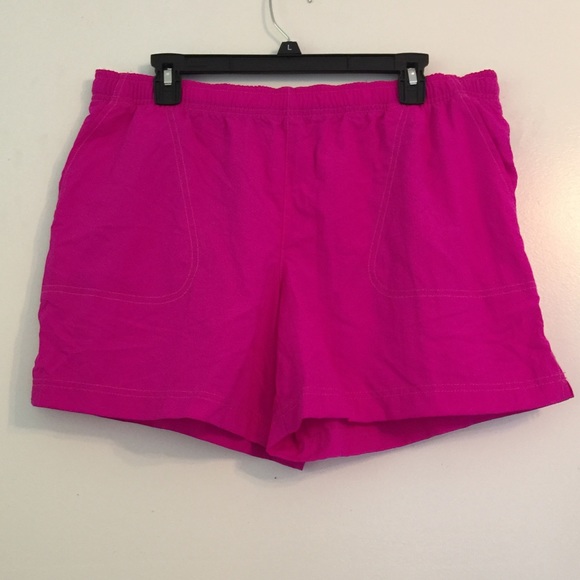 Columbia Shorts NWOT