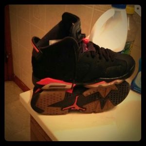 Jordan 6's