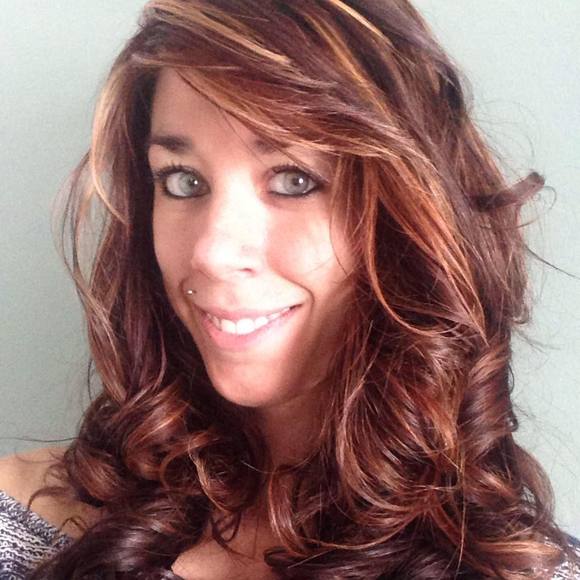 Meet your Posher, Kira