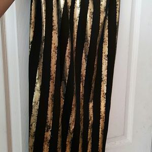 Maxi skirt with slits
