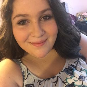 Meet your Posher, Rebecca