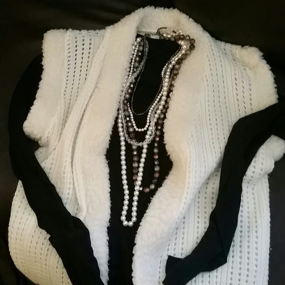 Vintage sweater vest with sherpa edge