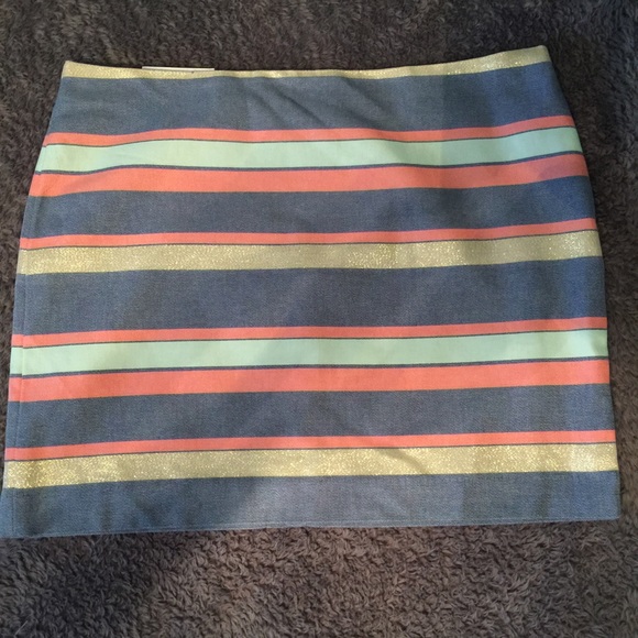 GAP skirt! NWT size 6 Adorable!
