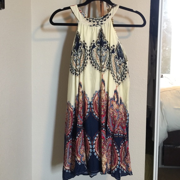 Halter patterned dress - Picture 1 of 1