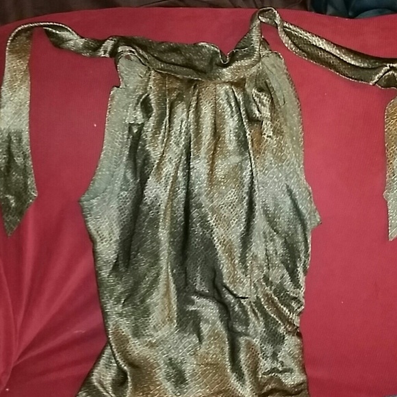 Sleeveless blouse