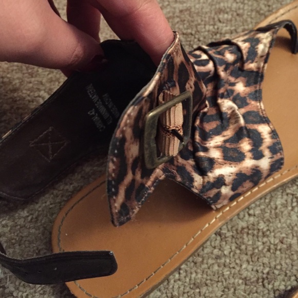 Sandals - Picture 2 of 4