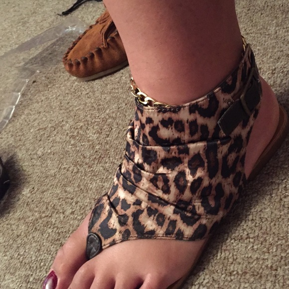 Sandals - Picture 4 of 4