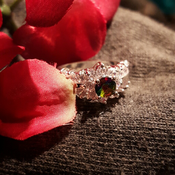 Silver cz and rainbow topaz ring - Picture 3 of 3