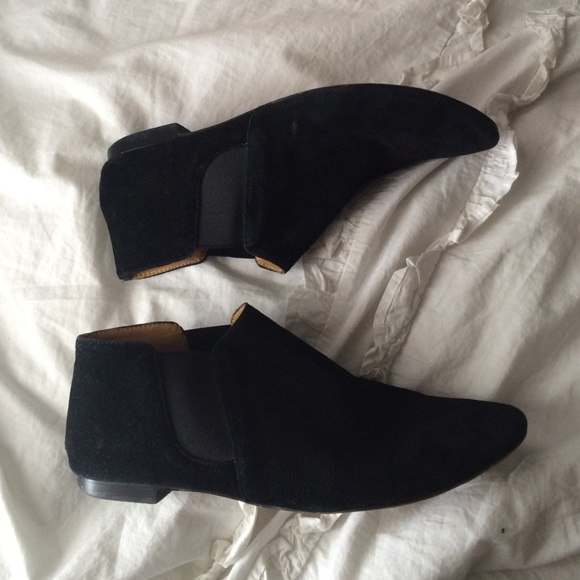 Cynthia Rowley suede Chelsea boots