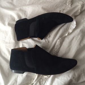 Cynthia Rowley suede Chelsea boots