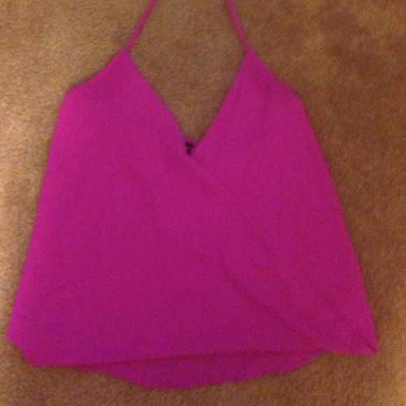 Cute magenta halter top💕