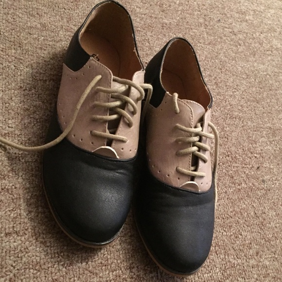 Ladies Shoes