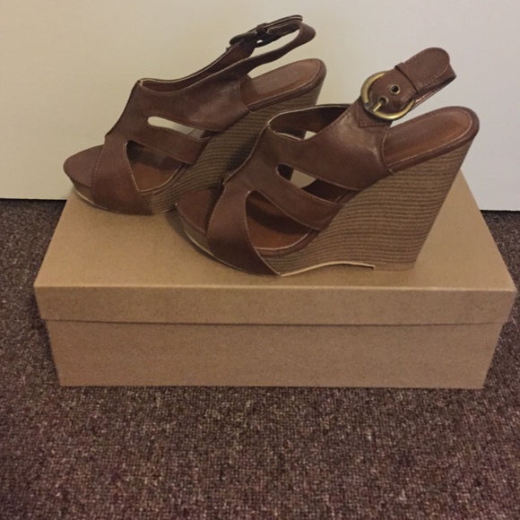 Wedge sandals