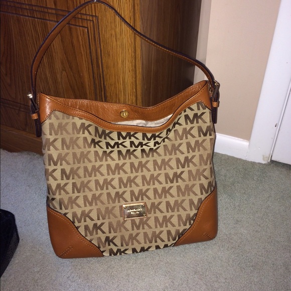 Michael Kors purse