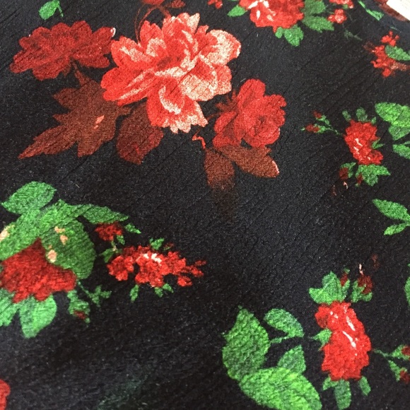 Top - Picture 3 of 3