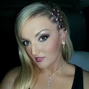 Meet your Posher, Kelly