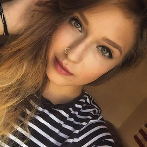 Meet your Posher, Dani