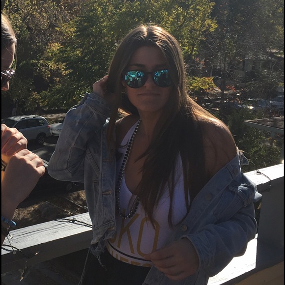 Meet your Posher, Randi - Picture 4 of 4