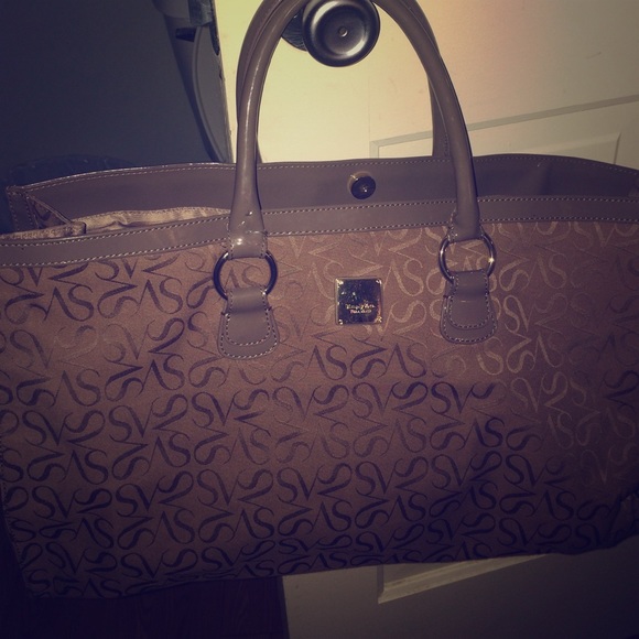 Vera Wang Purse