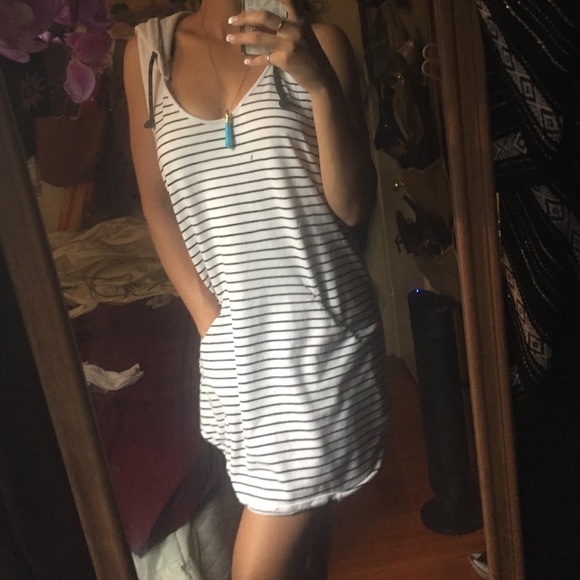 🚫🚫sold🚫🚫Roxy skater dress - Picture 3 of 4