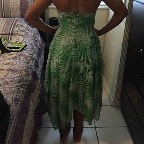 Dress - Picture 4 of 4
