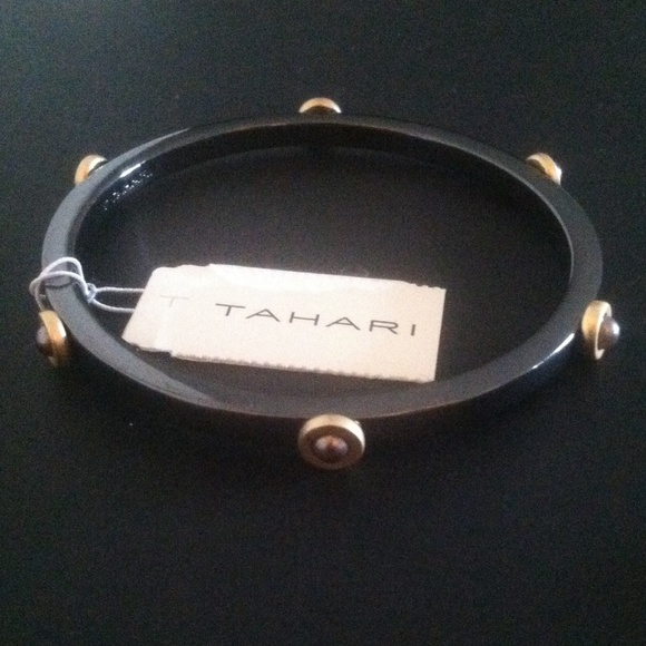 🎉Tahari Bangle Bracelet - Picture 1 of 2