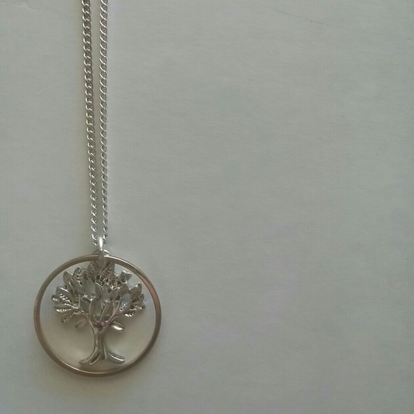 Beautiful tree necklace!