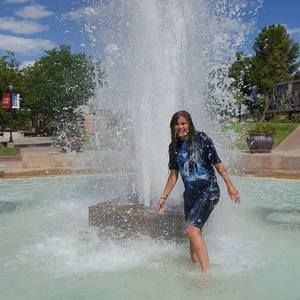 Meet your Posher, Brooke