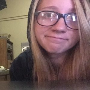 Meet your Posher, Ciera