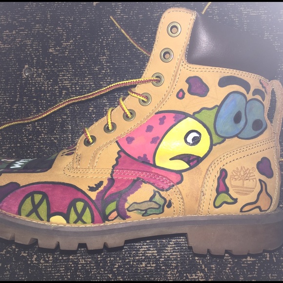 Custom Timberlands - Picture 3 of 4